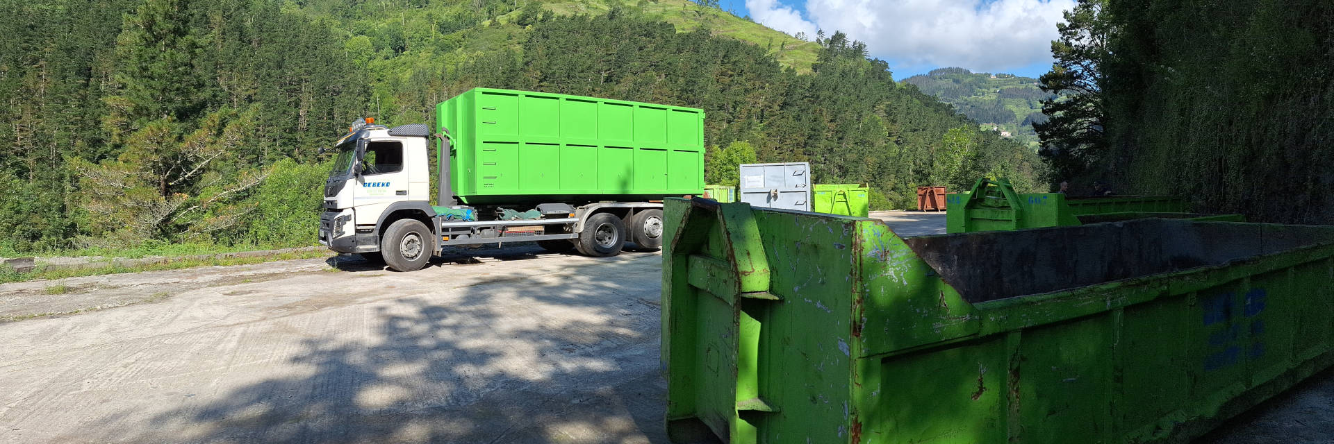 Camion Y Contenedores Debeko 2 1920x640